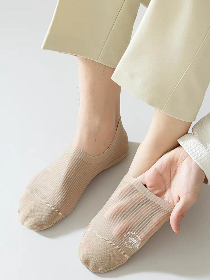 AeroGlide Grip Ankle Socks