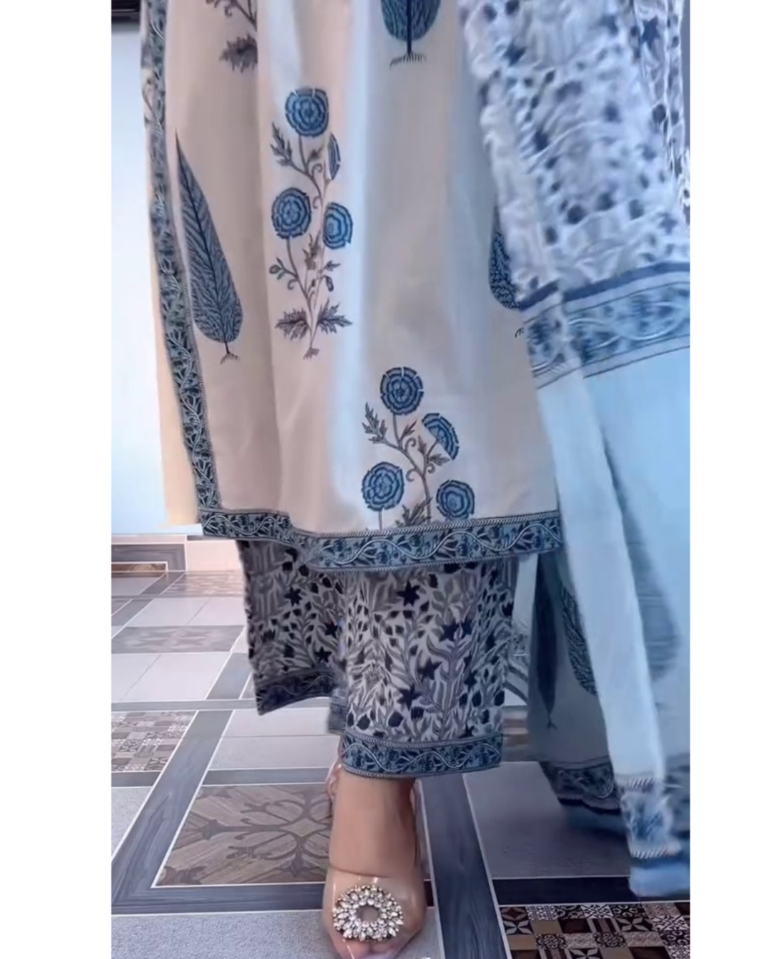 Ivory & Blue Floral Printed Kurta Set with Matching Dupatta