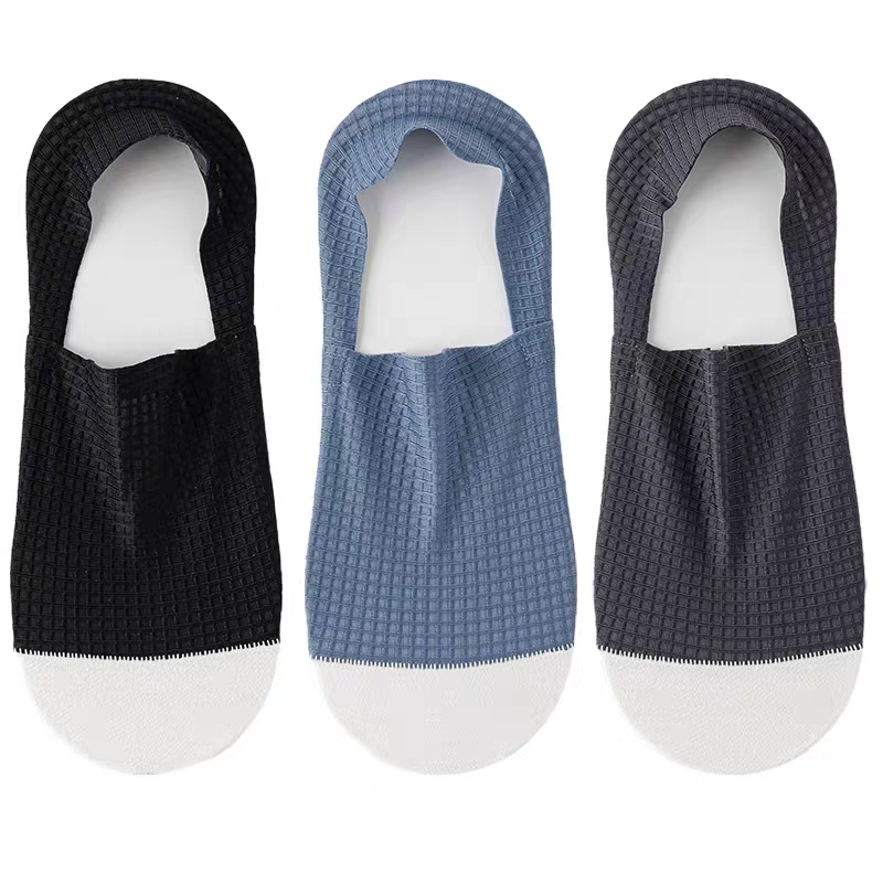 AeroGlide Invisible Grip Socks